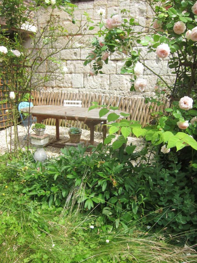Le Murmure De La Falaise Bed and Breakfast Beaumont-le-Roger Buitenkant foto
